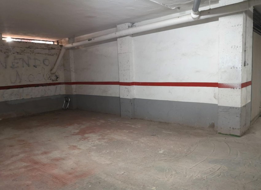 Wiederverkauf - Parkplatz / Garage - Torrevieja - Playa de los Locos