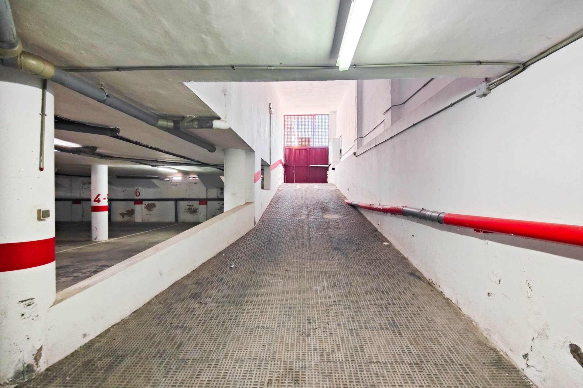 Wiederverkauf - Parkplatz / Garage - Torrevieja - Playa del Cura
