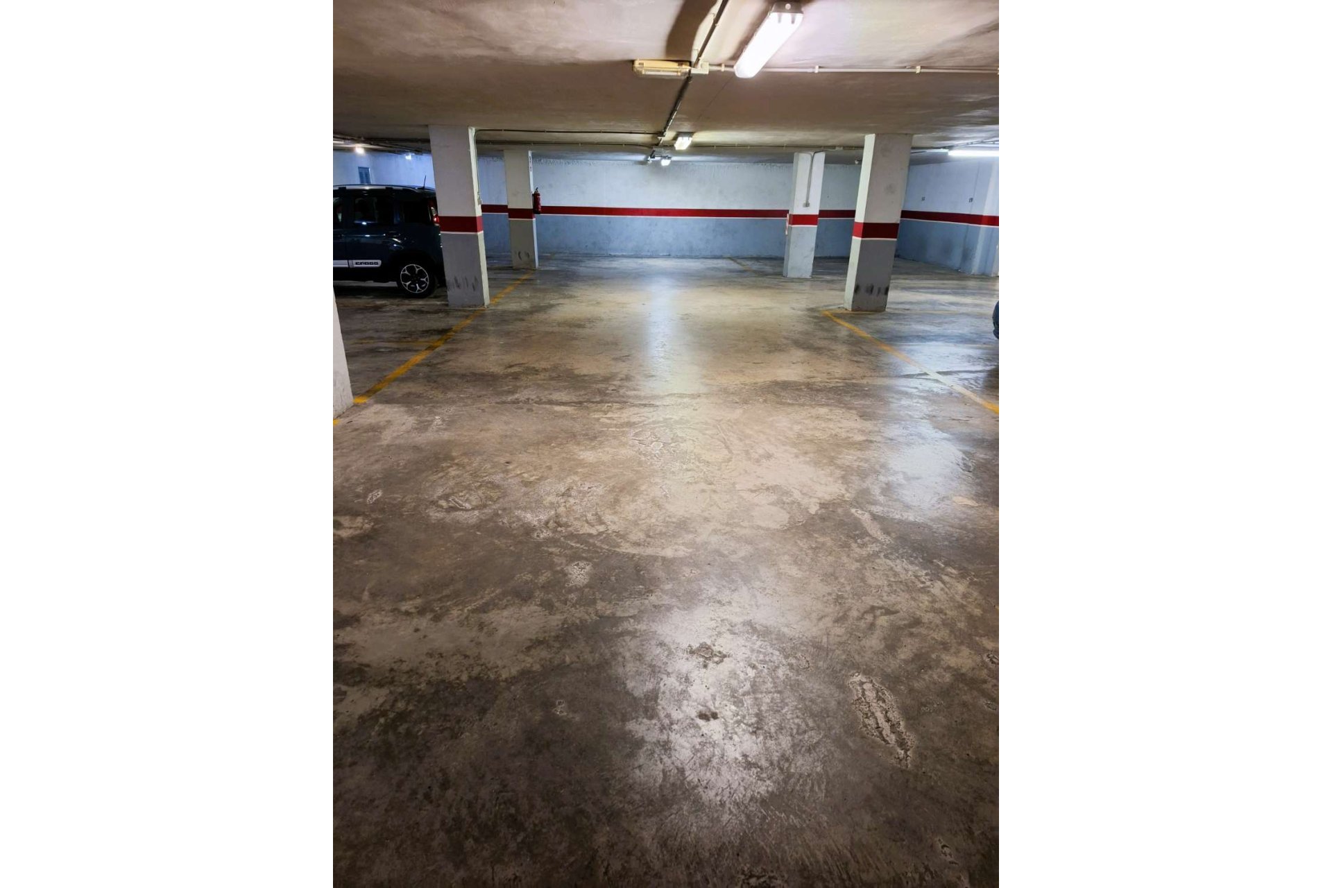 Wiederverkauf - Parkplatz / Garage - Torrevieja