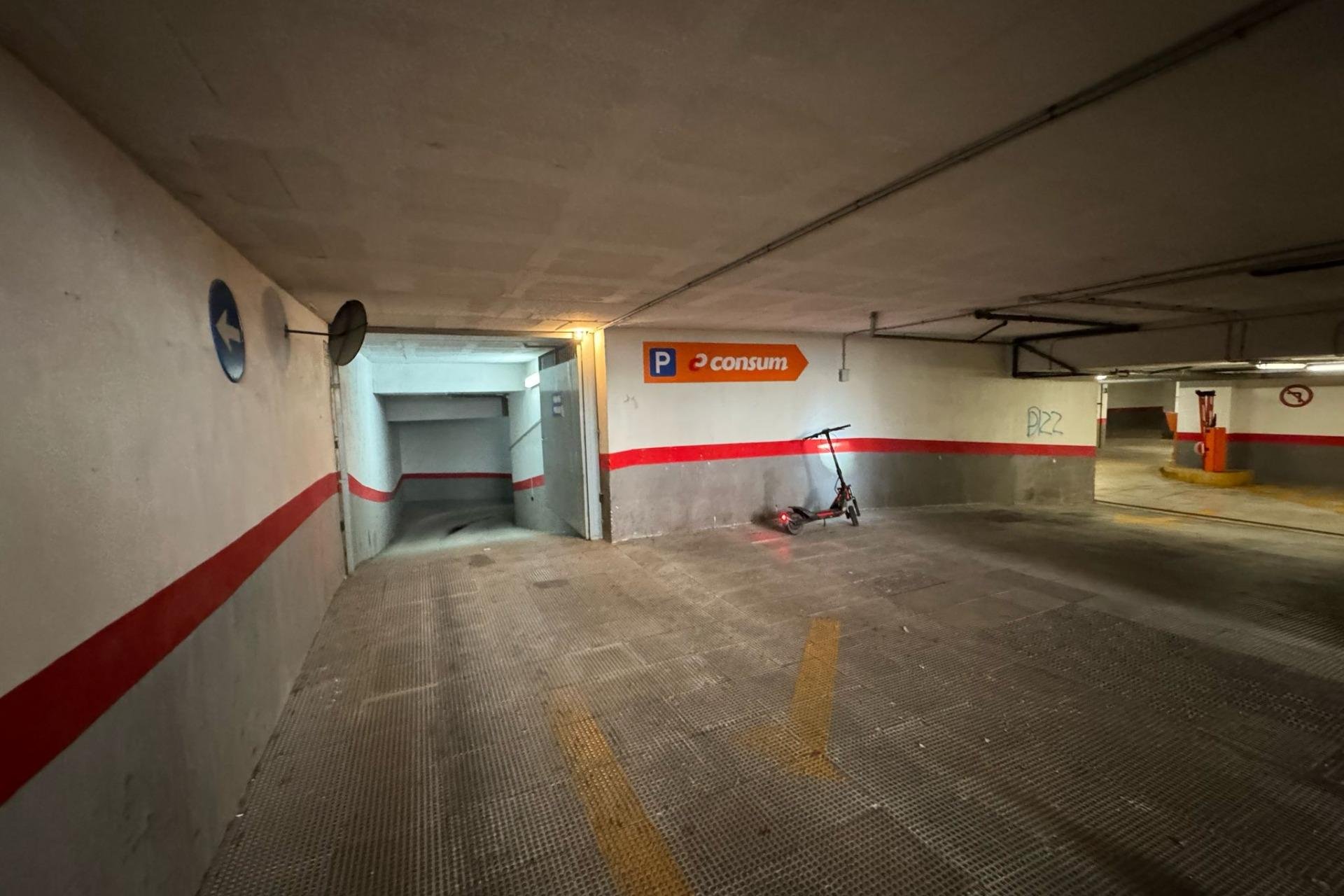 Wiederverkauf - Parkplatz - Torrevieja