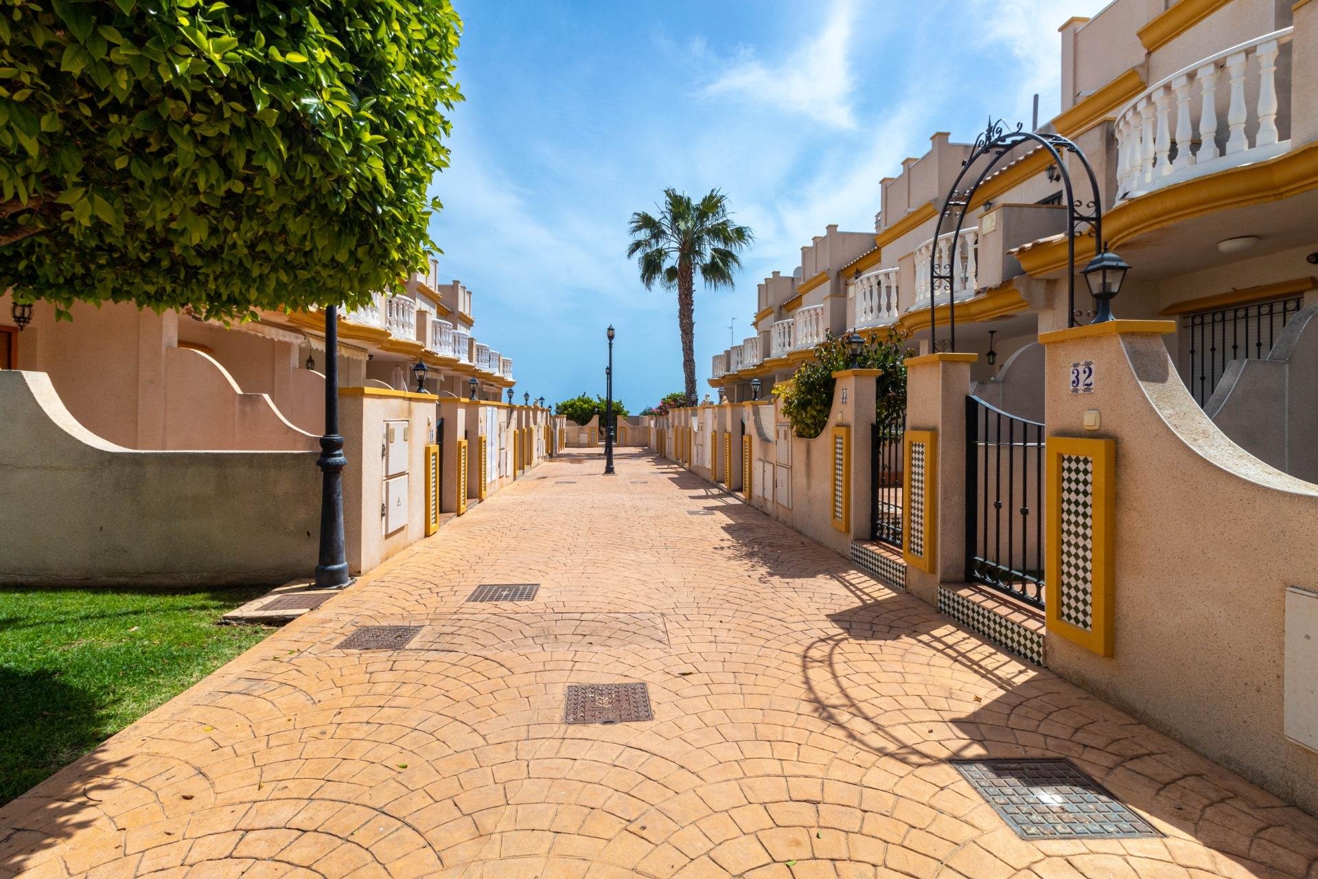 Wiederverkauf - Terraced house - Orihuela Costa - Cabo Roig