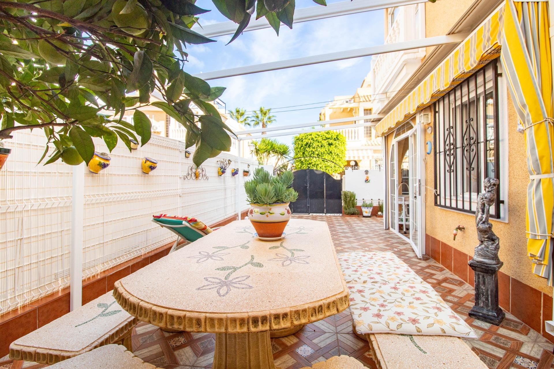 Wiederverkauf - Terraced house - Orihuela Costa - La Regia