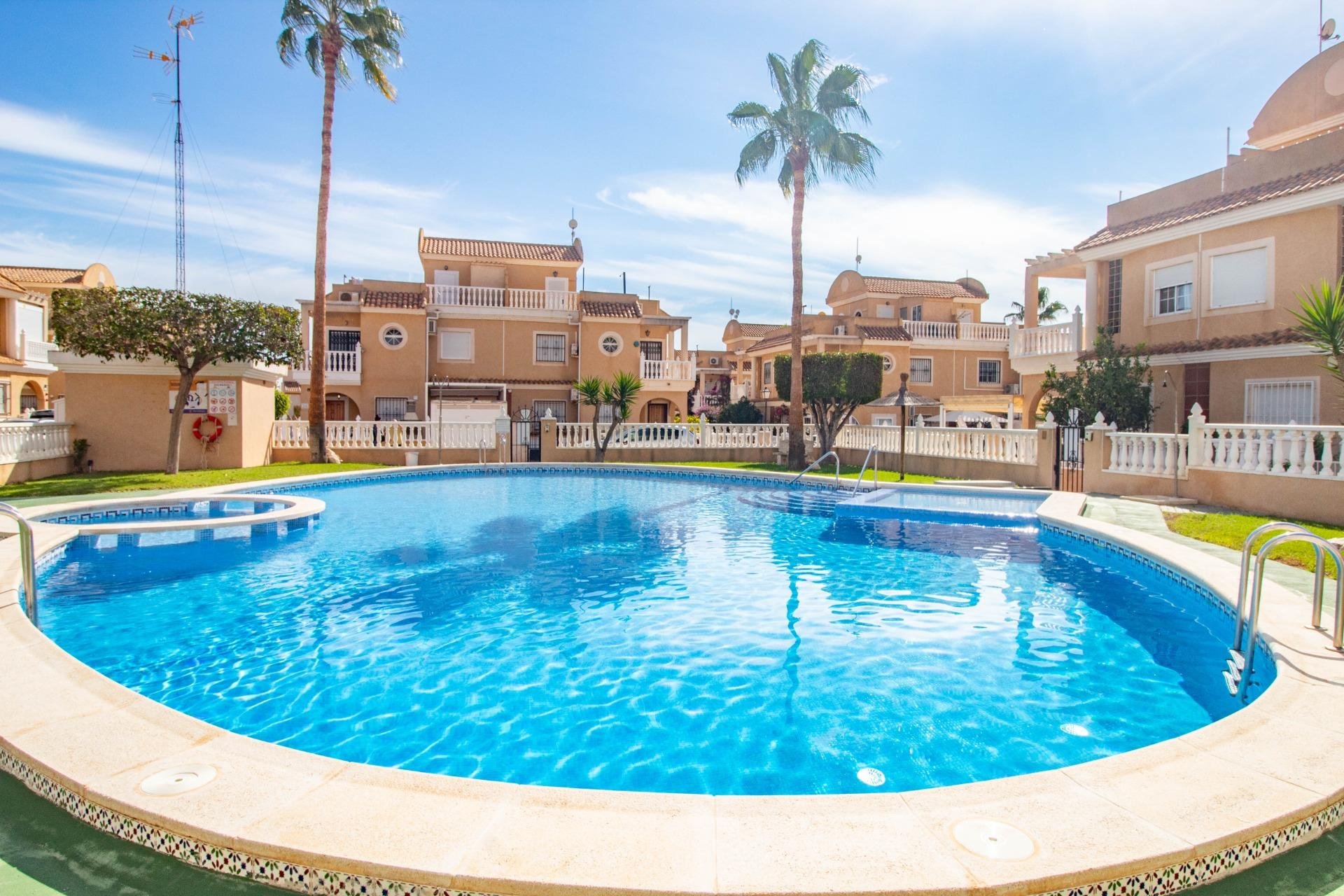 Wiederverkauf - Terraced house - Orihuela Costa - La Regia