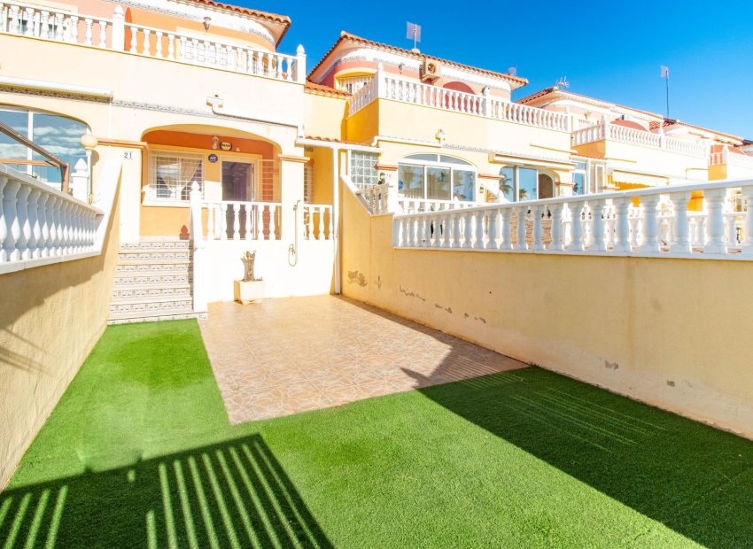 Wiederverkauf - Terraced house - Orihuela Costa - La Zenia