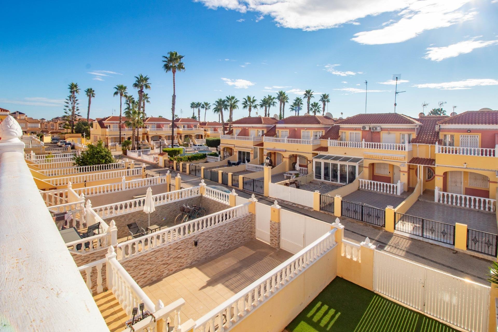 Wiederverkauf - Terraced house - Orihuela Costa - La Zenia