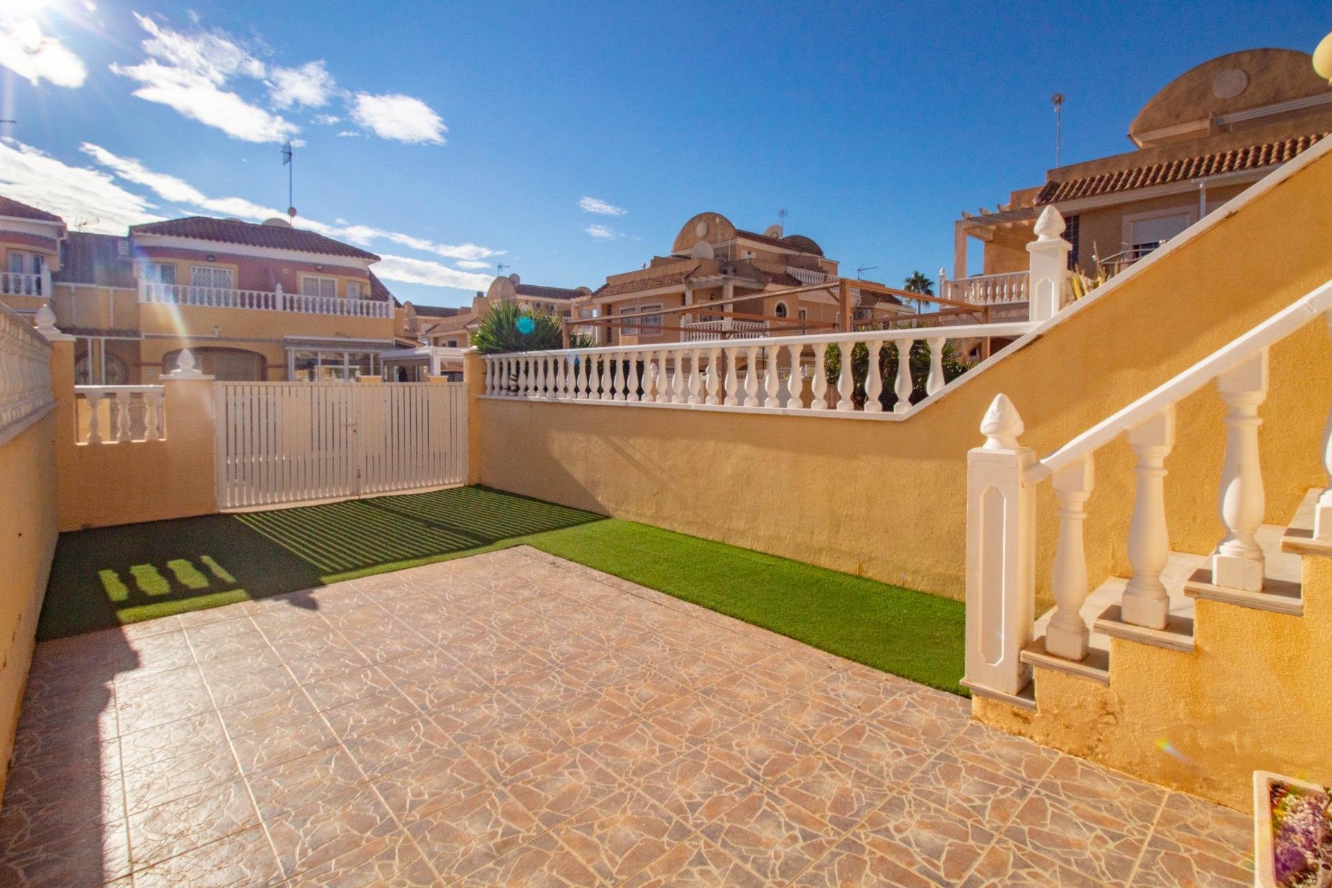 Wiederverkauf - Terraced house - Orihuela Costa - La Zenia