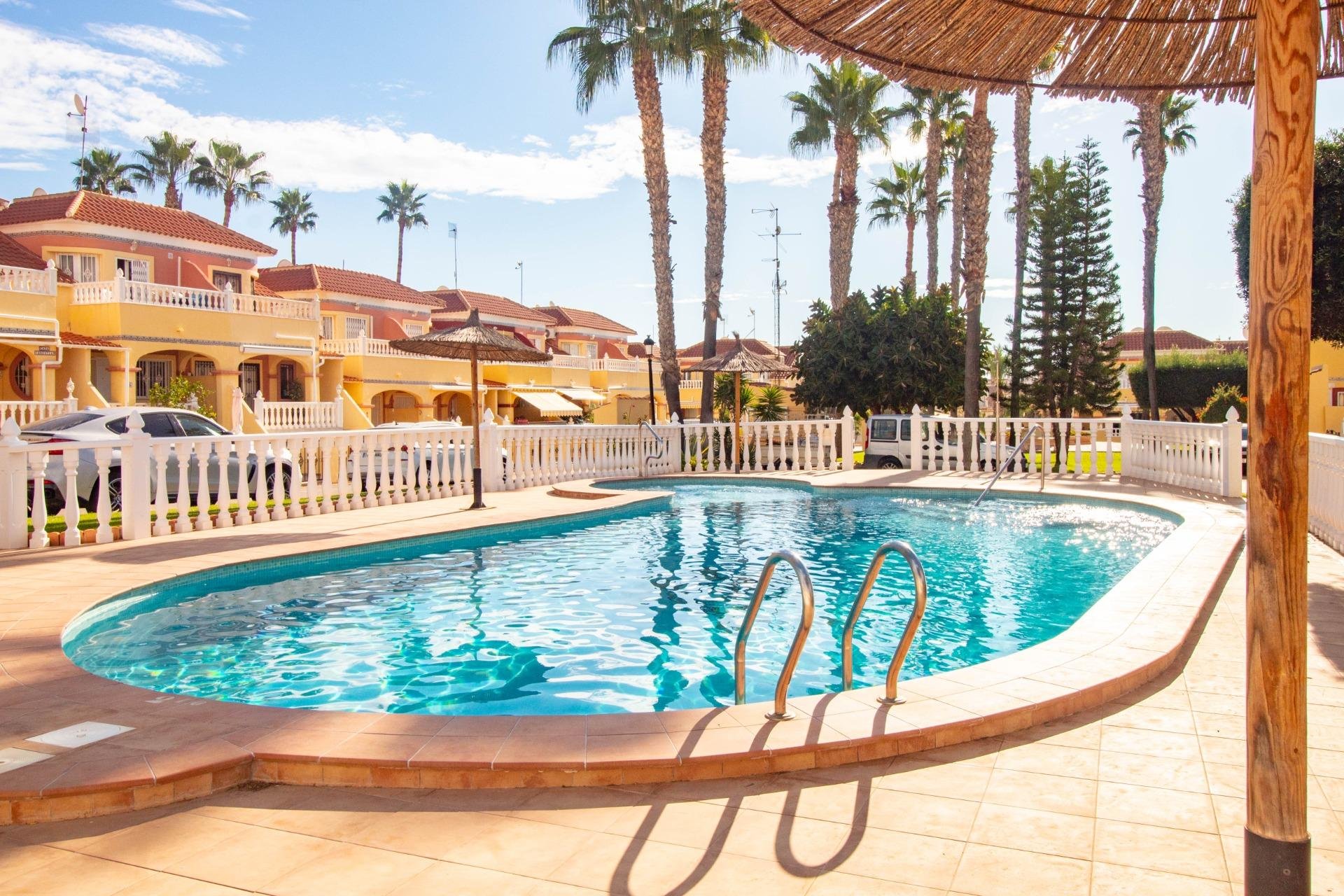 Wiederverkauf - Terraced house - Orihuela Costa - La Zenia