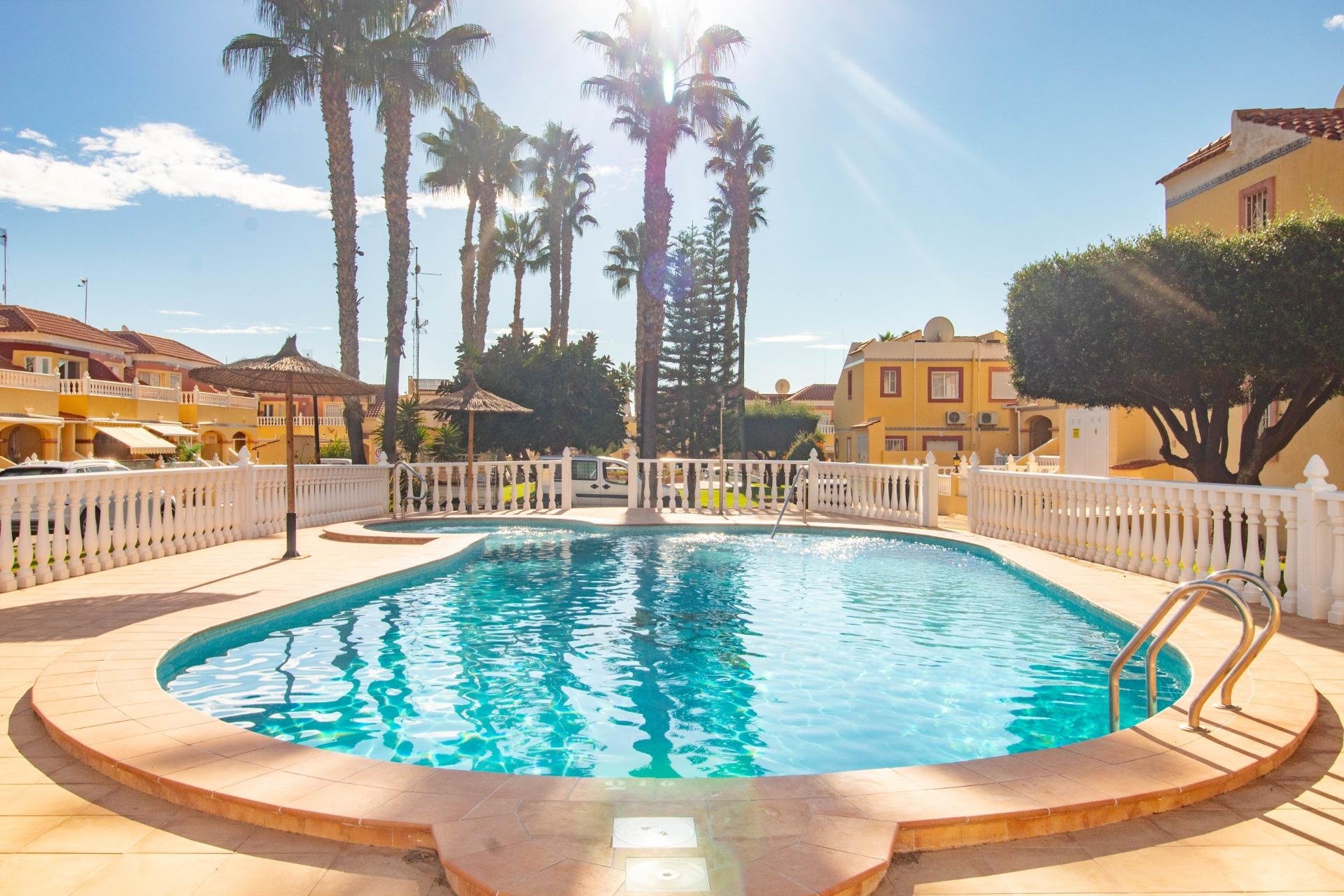 Wiederverkauf - Terraced house - Orihuela Costa - La Zenia