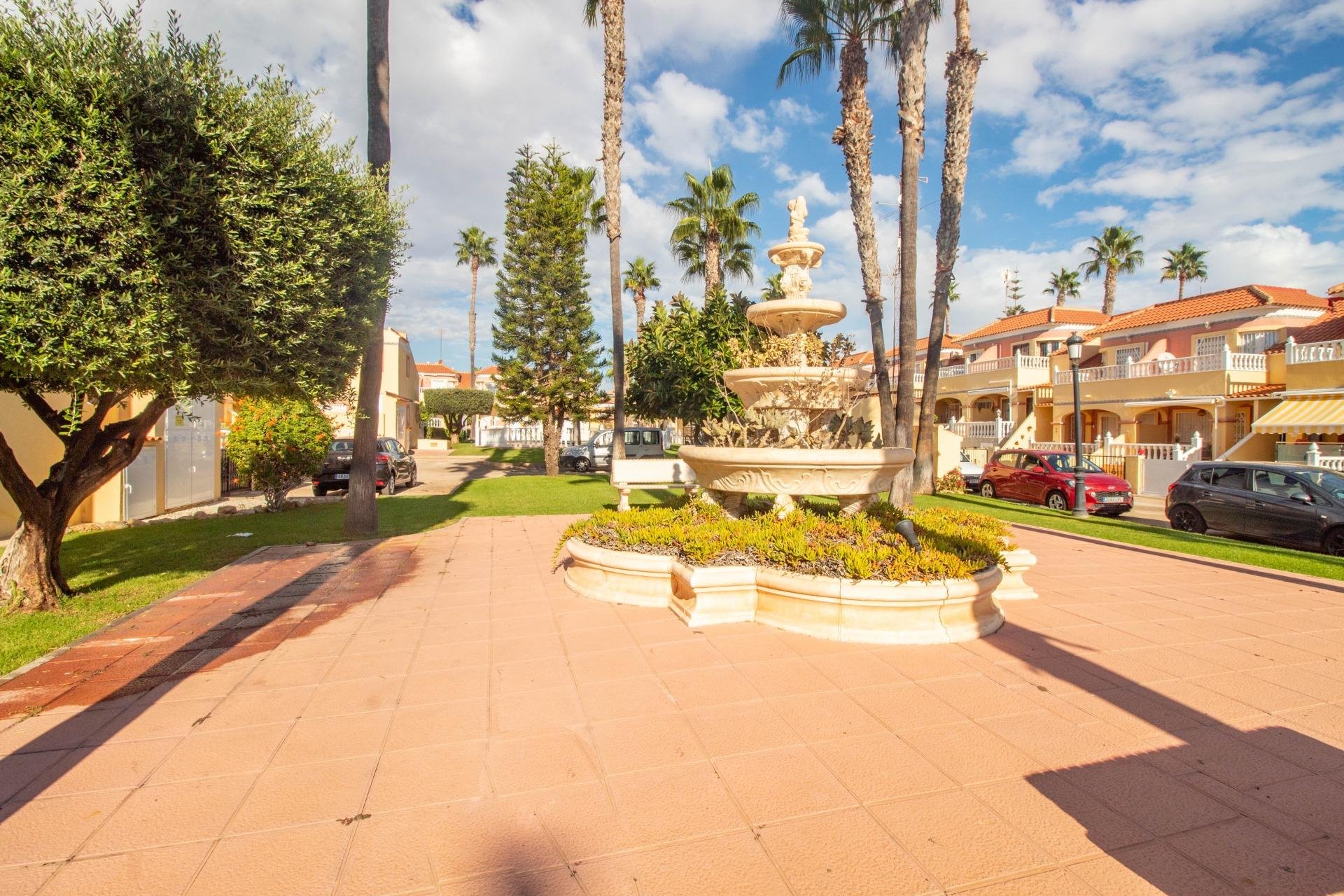 Wiederverkauf - Terraced house - Orihuela Costa - La Zenia