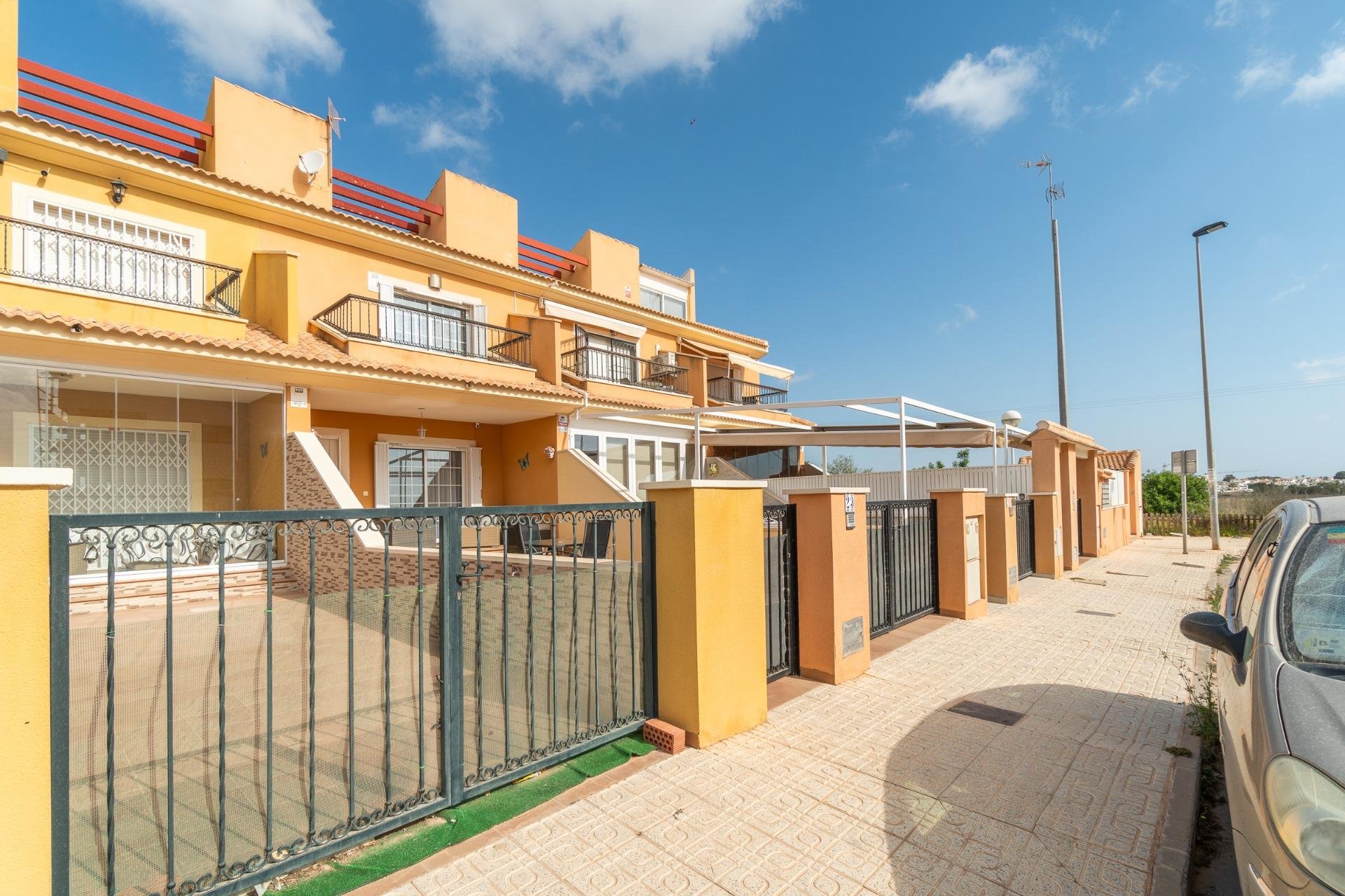 Wiederverkauf - Terraced house - Orihuela Costa - Los Dolses