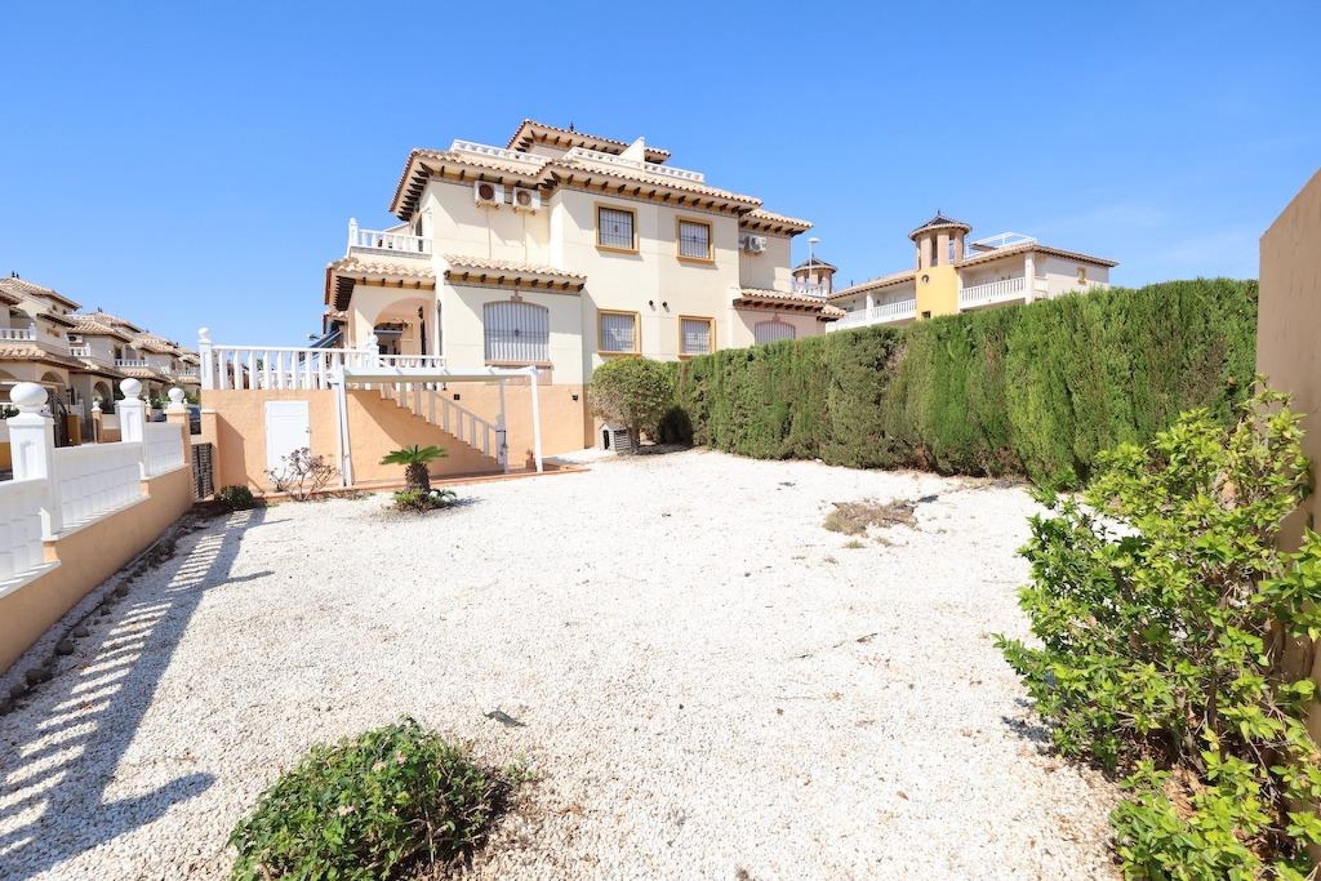 Wiederverkauf - Terraced house - Orihuela Costa - Montezenia