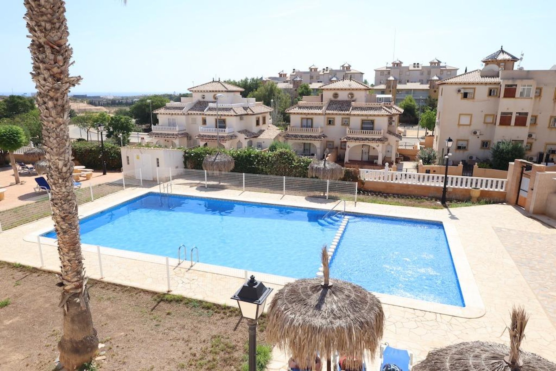 Wiederverkauf - Terraced house - Orihuela Costa - Montezenia