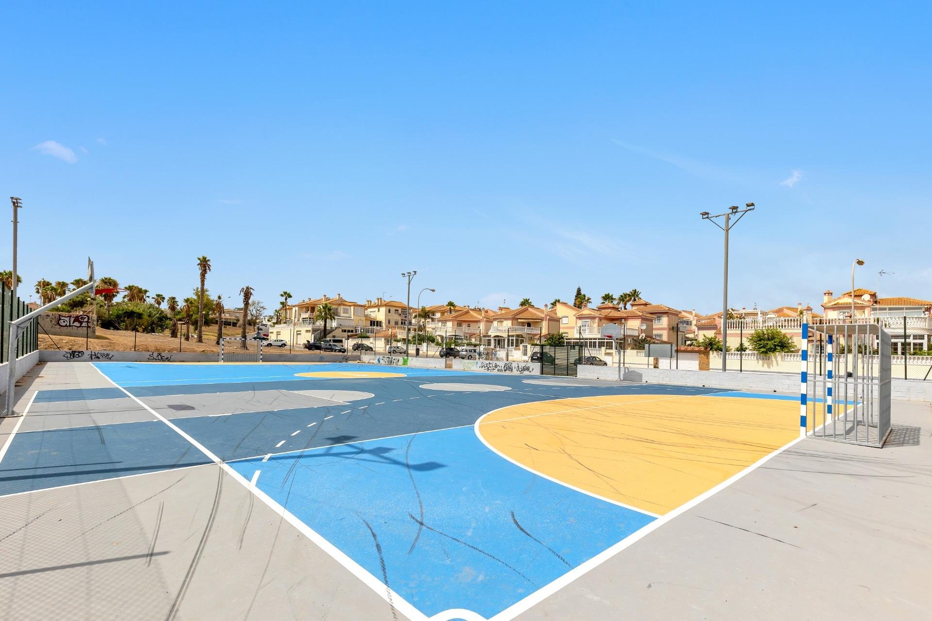 Wiederverkauf - Terraced house - Torrevieja - Los altos