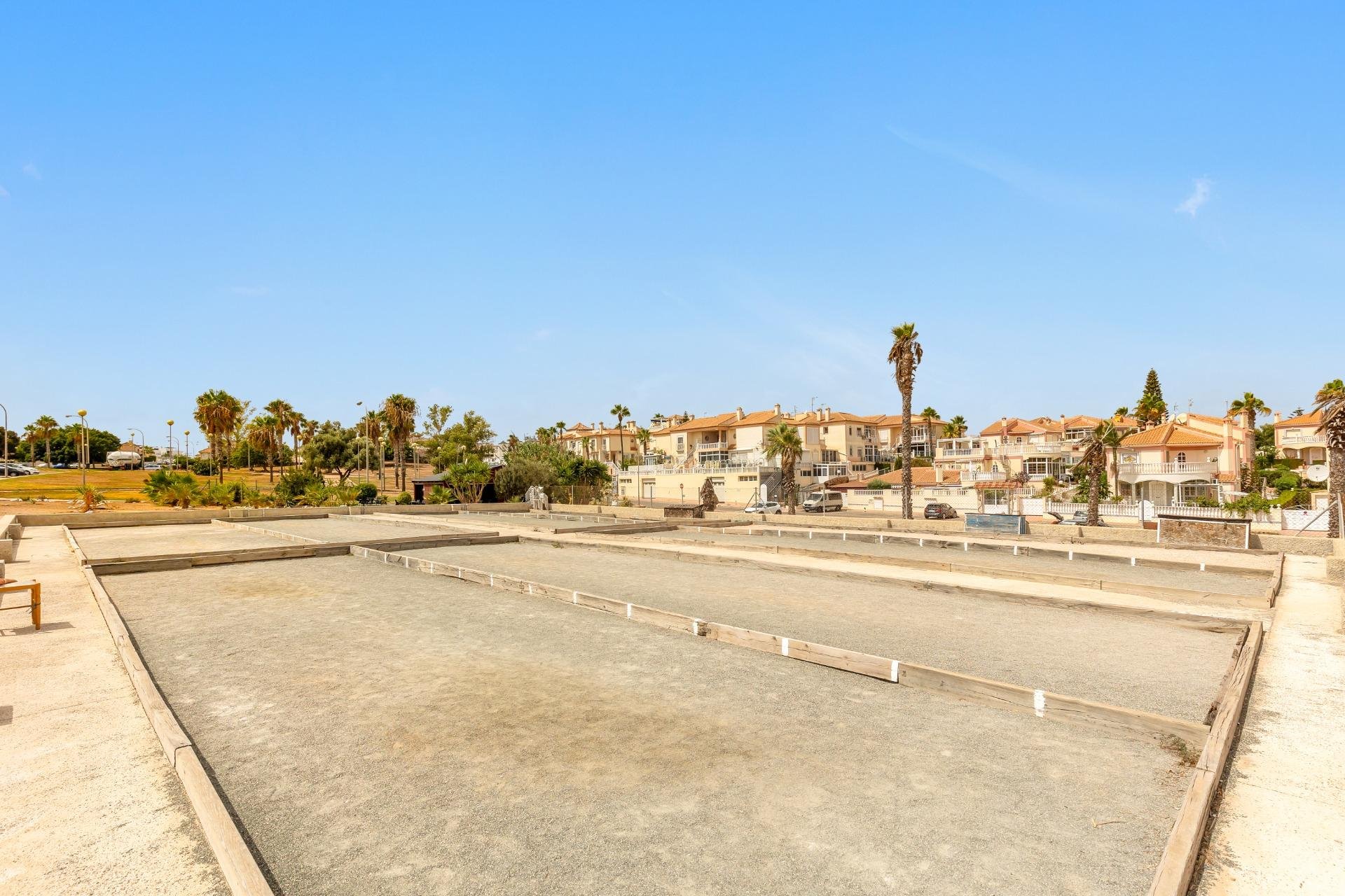 Wiederverkauf - Terraced house - Torrevieja - Los altos