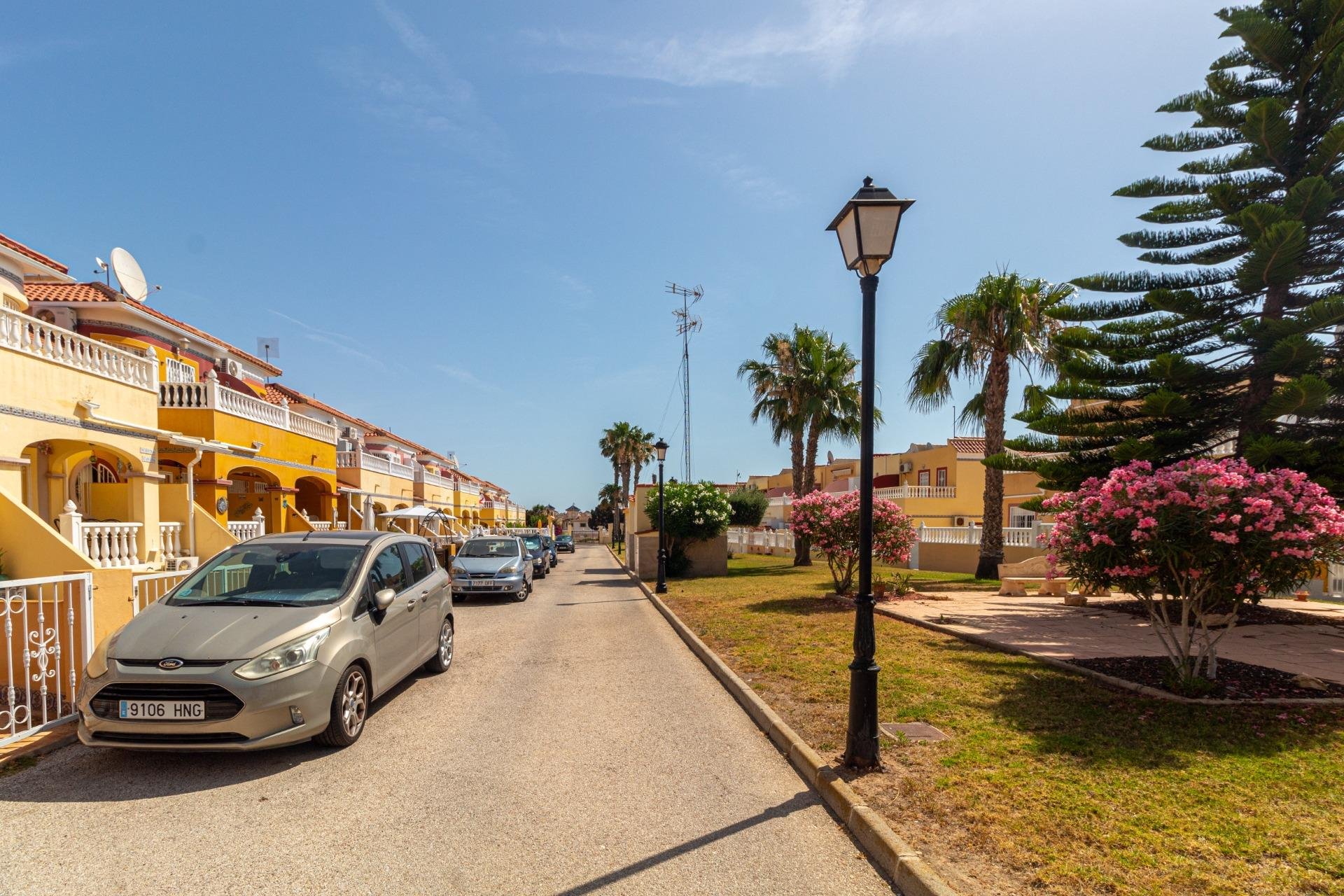 Wiederverkauf - Terrassenhaus - Orihuela Costa - La Regia