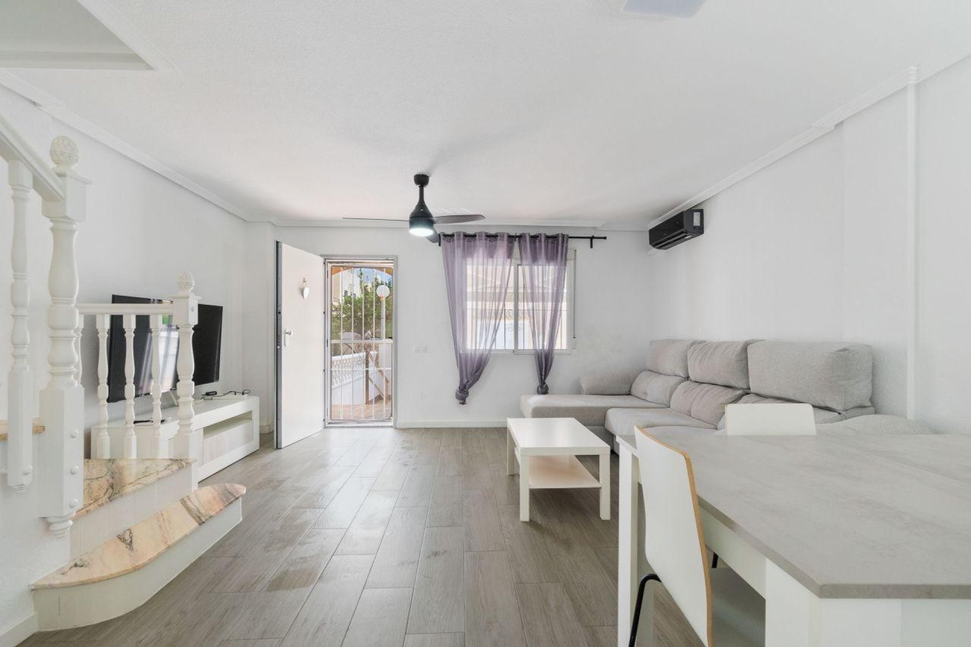 Wiederverkauf - Terrassenhaus - Orihuela Costa - Punta Prima
