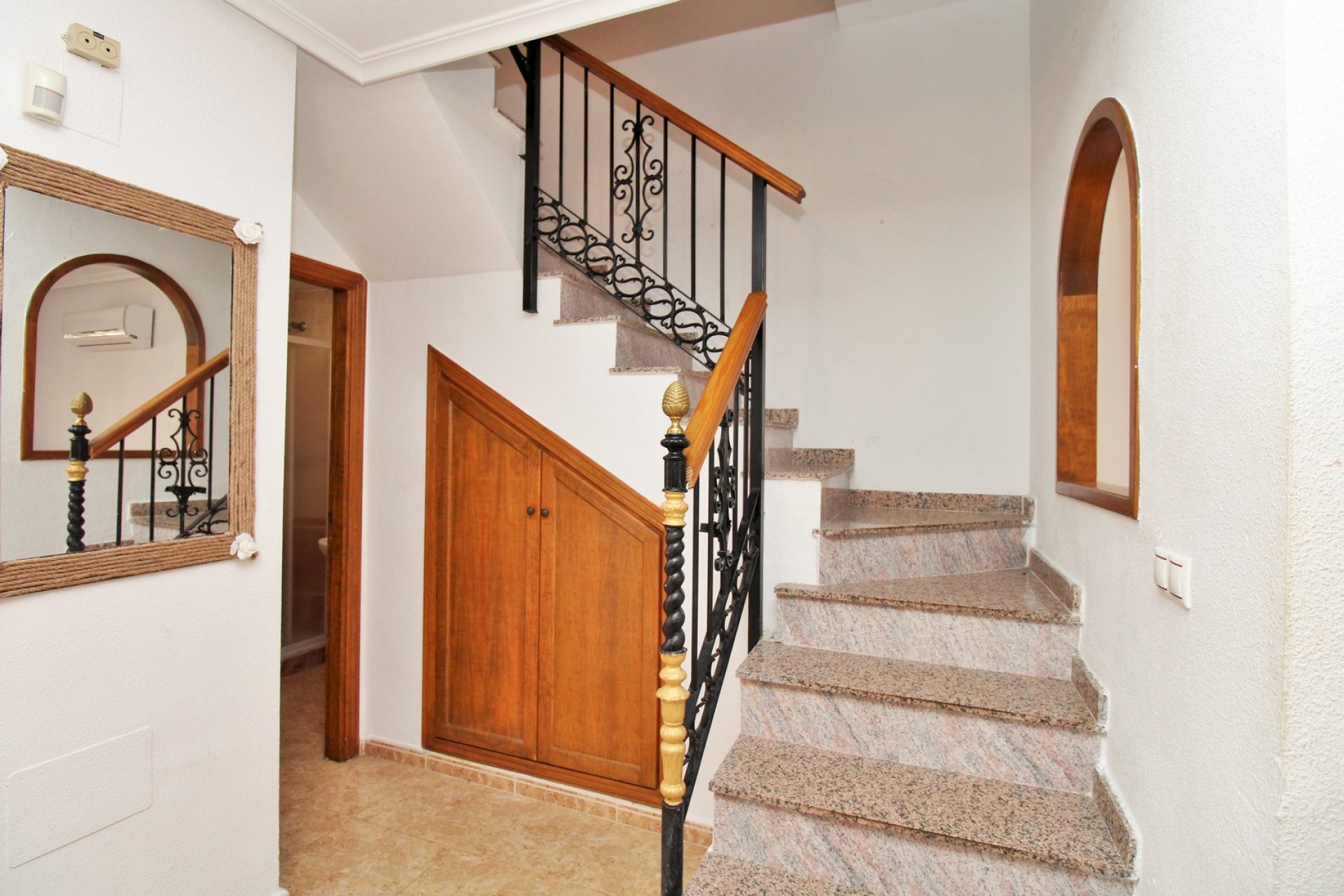 Wiederverkauf - Terrassenhaus - Villamartin - Villamartín