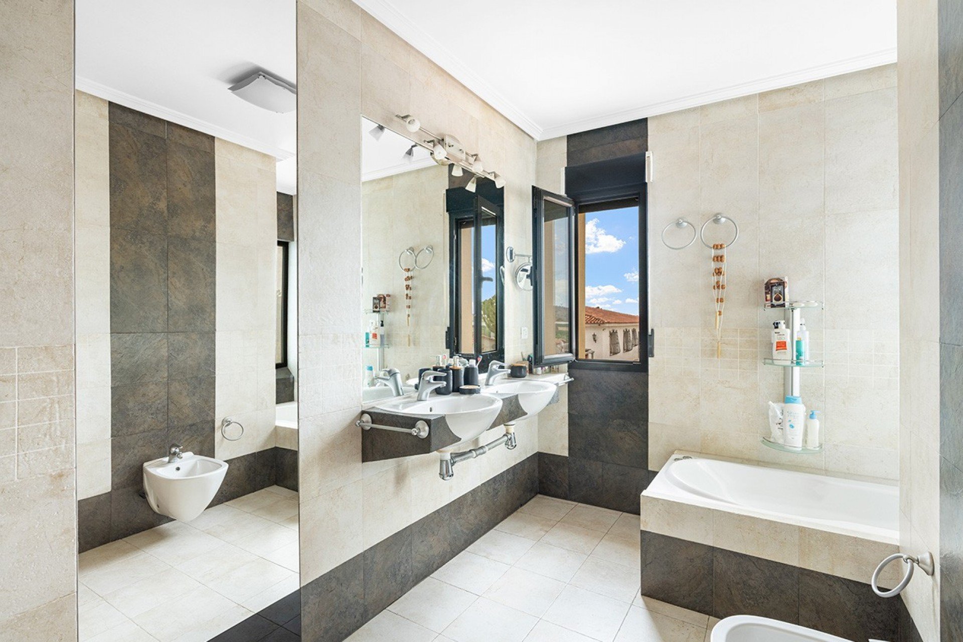 Wiederverkauf - Villa - Alicante - Rebolledo