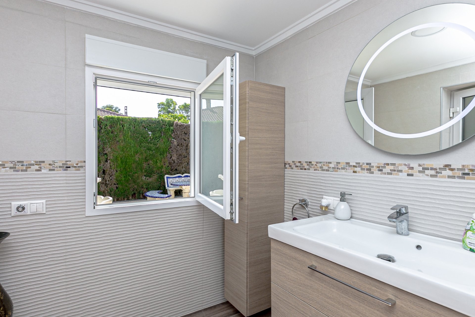 Wiederverkauf - Villa - Campoamor - Lomas de Don Juan