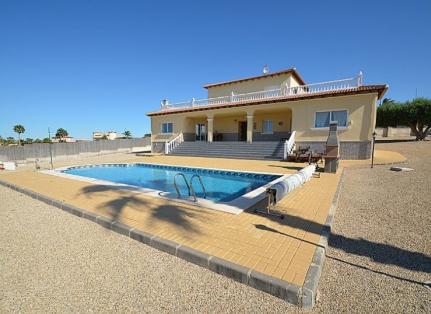 Wiederverkauf - Villa - Campos Del Rio