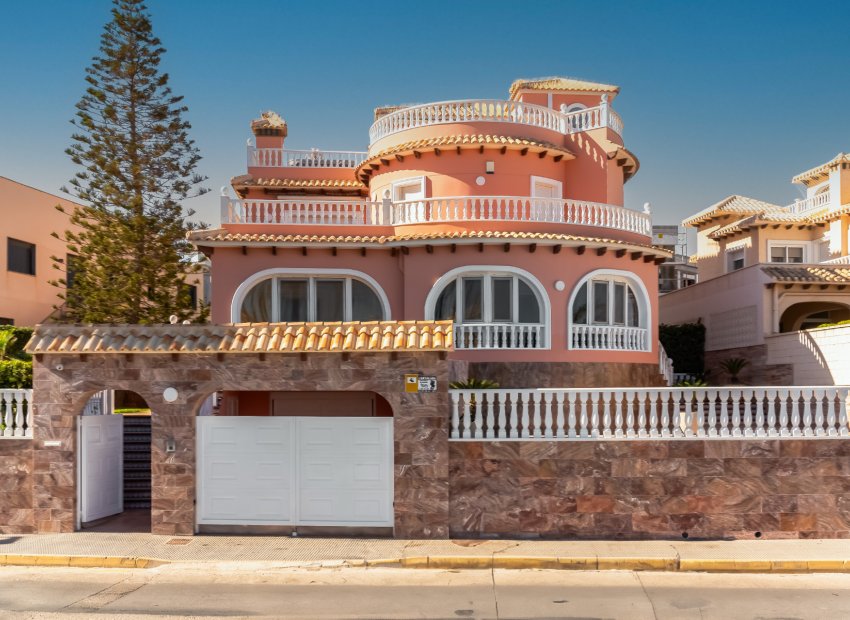 Wiederverkauf - Villa - La Zenia - Beachside