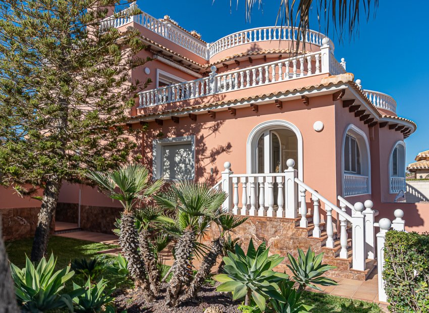 Wiederverkauf - Villa - La Zenia - Beachside