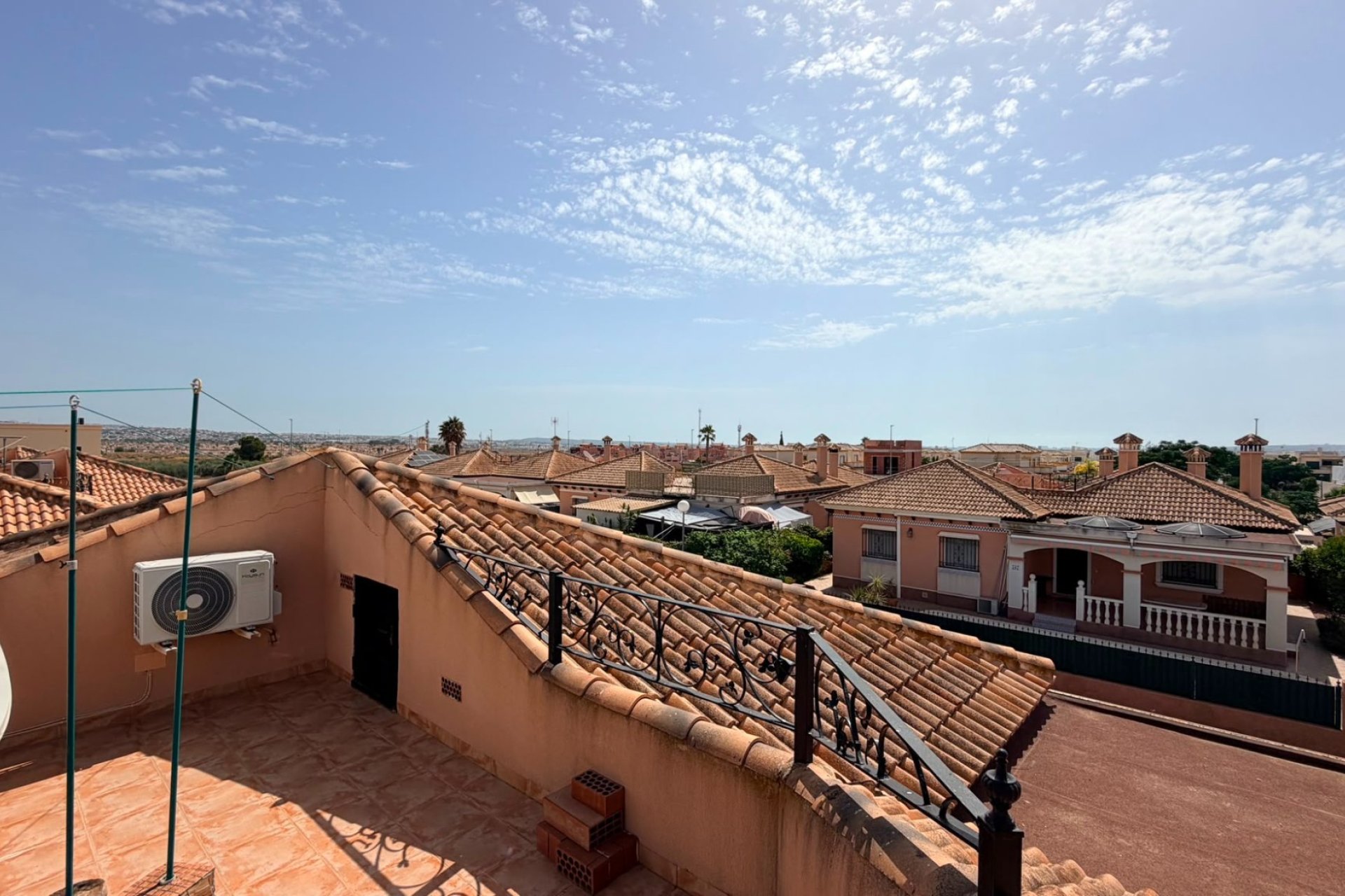 Wiederverkauf - Villa - Los Montesinos - La Herrada
