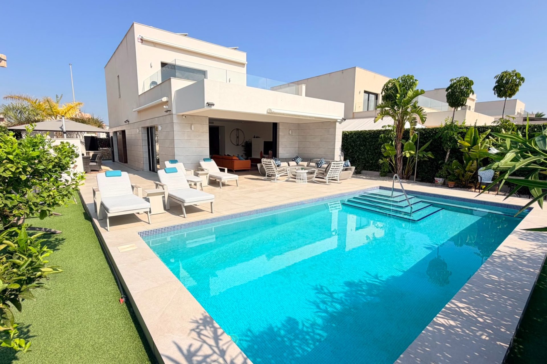 Wiederverkauf - Villa - Los Montesinos - Los Montesinos - Urb. La Herrada