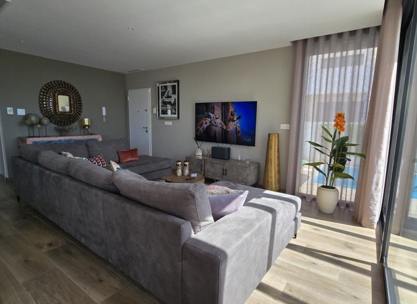 Wiederverkauf - Villa - Los Montesinos