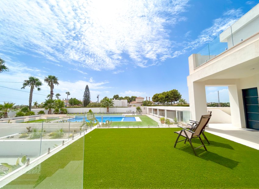 Wiederverkauf - Villa - Los Montesinos