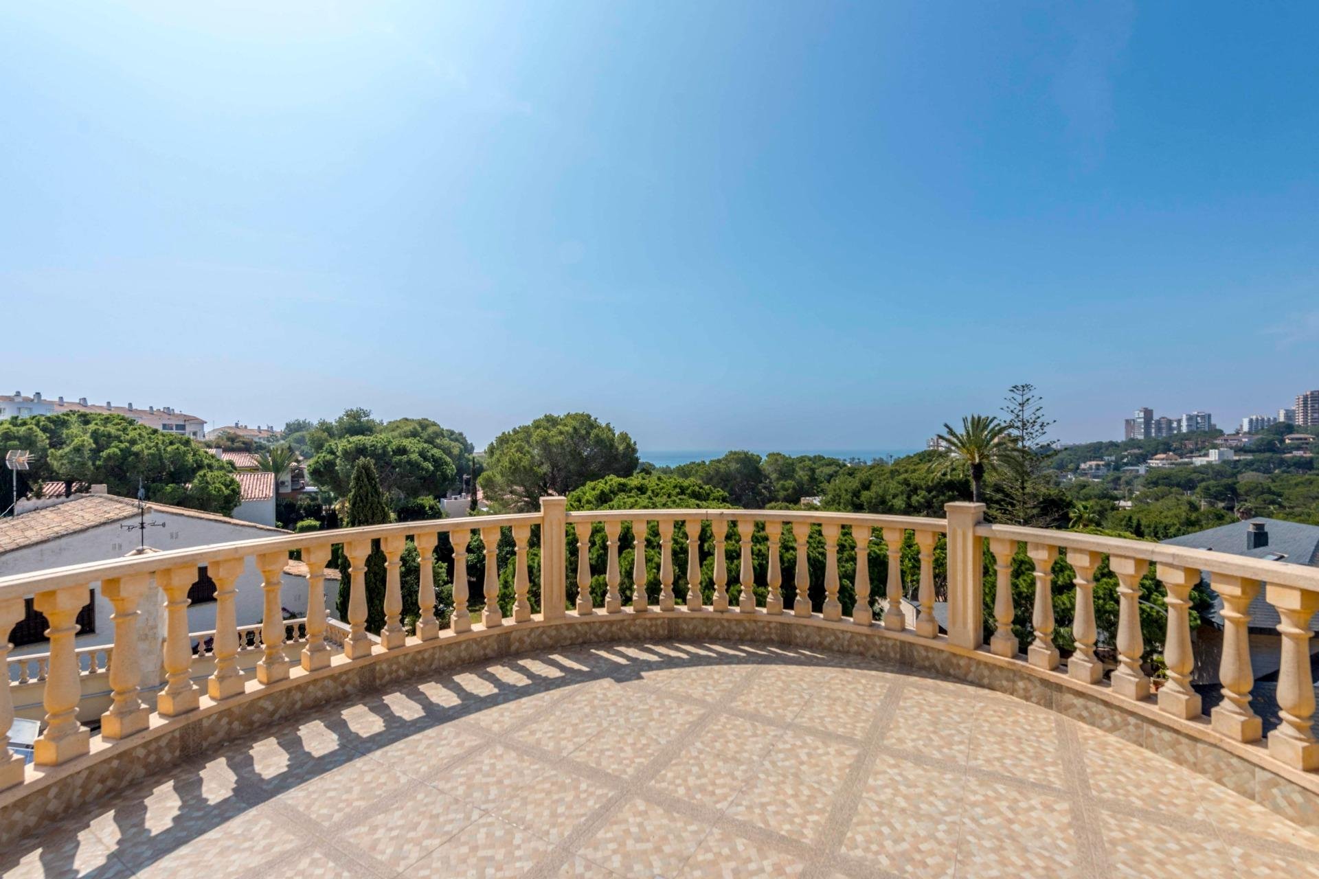 Wiederverkauf - Villa - Orihuela Costa - Campoamor