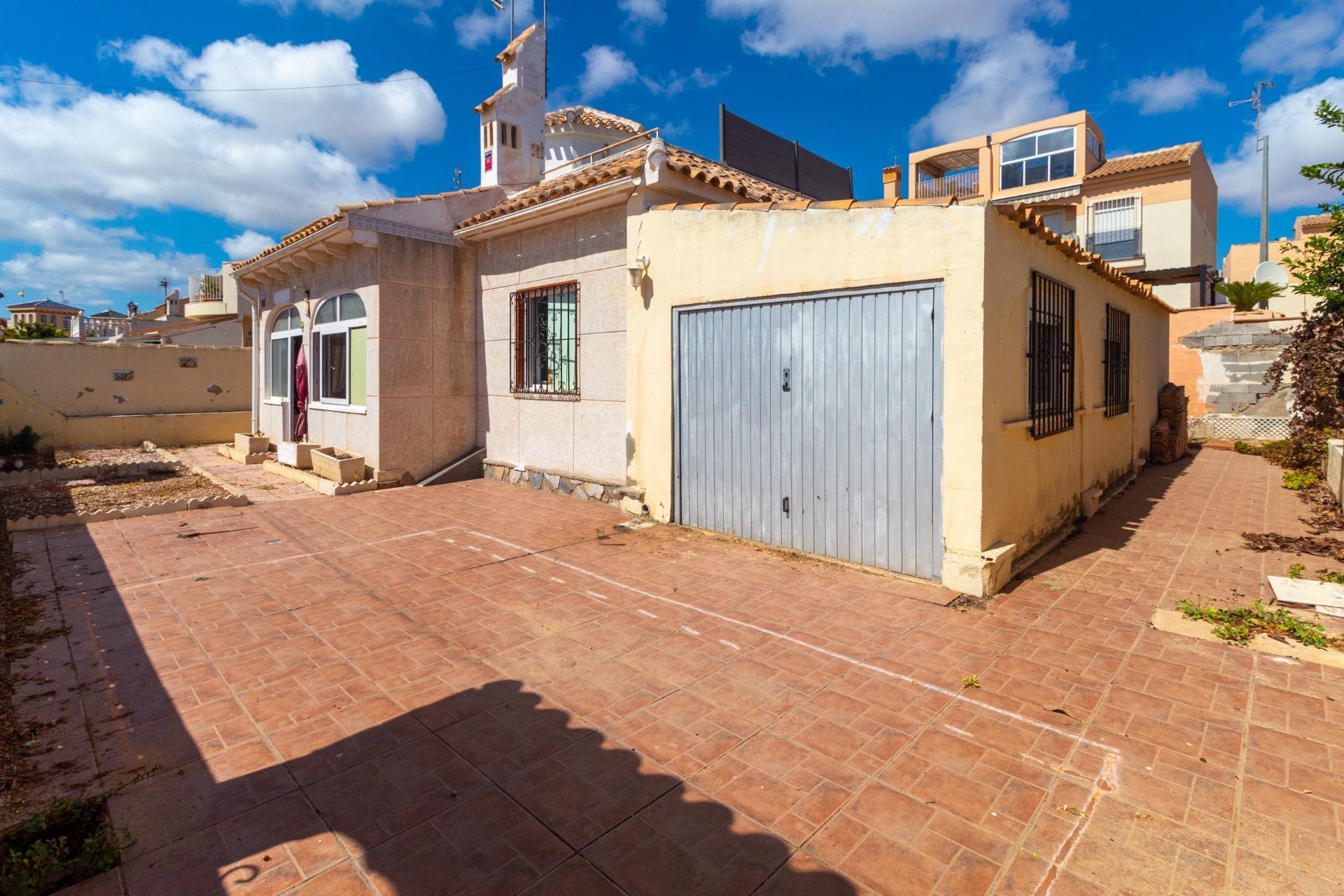 Wiederverkauf - Villa - Orihuela Costa - La Florida