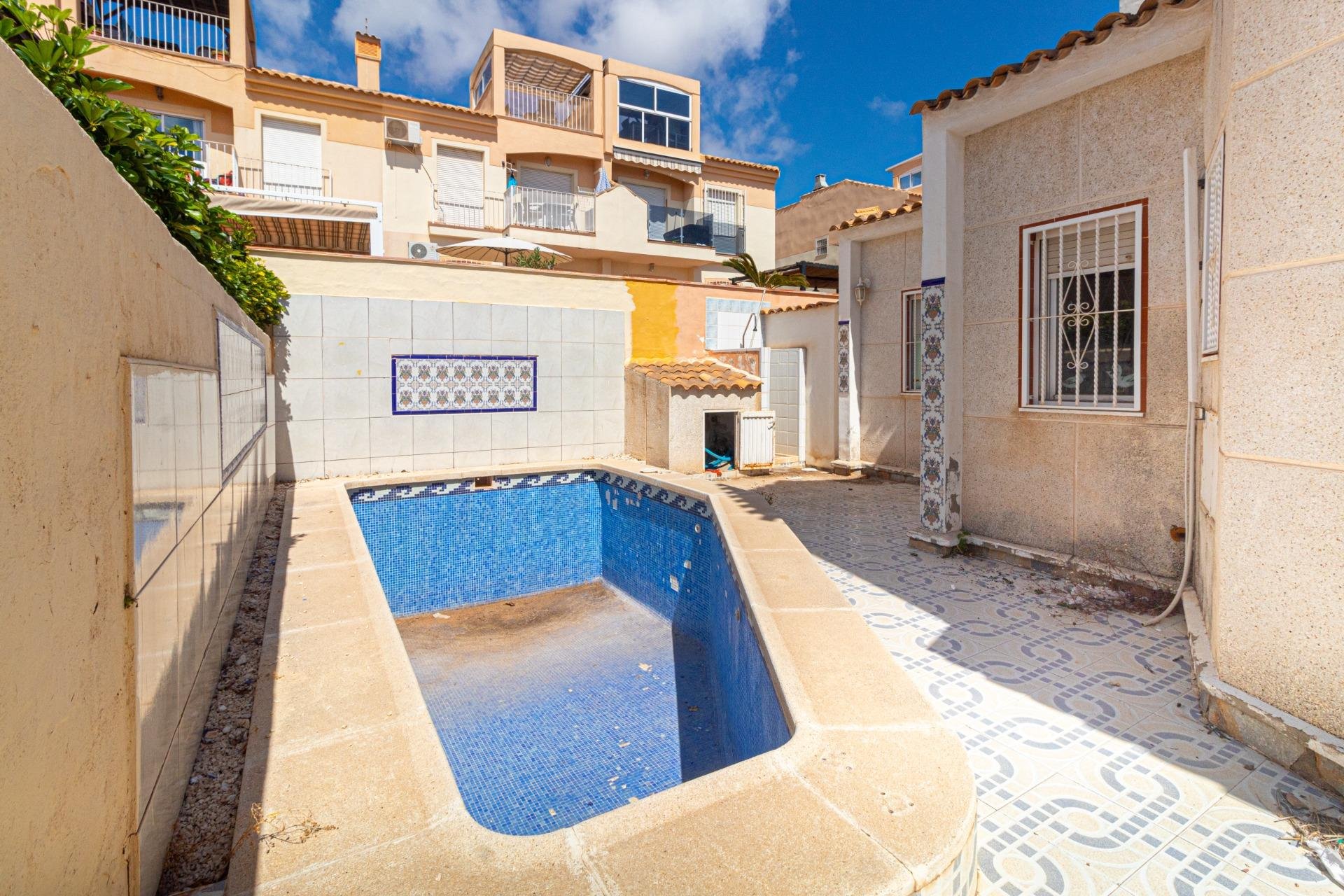 Wiederverkauf - Villa - Orihuela Costa - La Florida