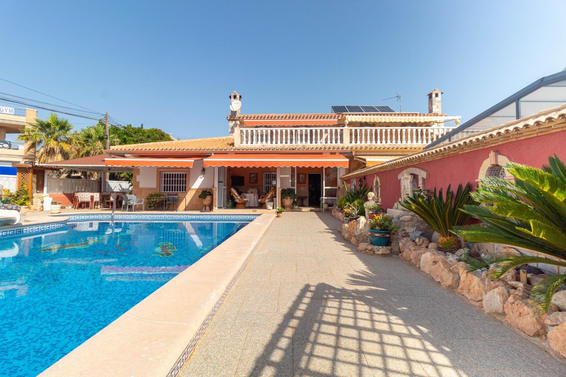 Wiederverkauf - Villa - Orihuela Costa - La Regia