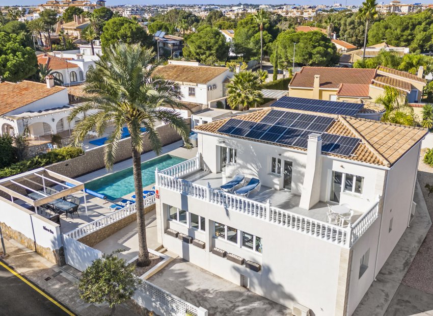 Wiederverkauf - Villa - Orihuela Costa - La Zenia