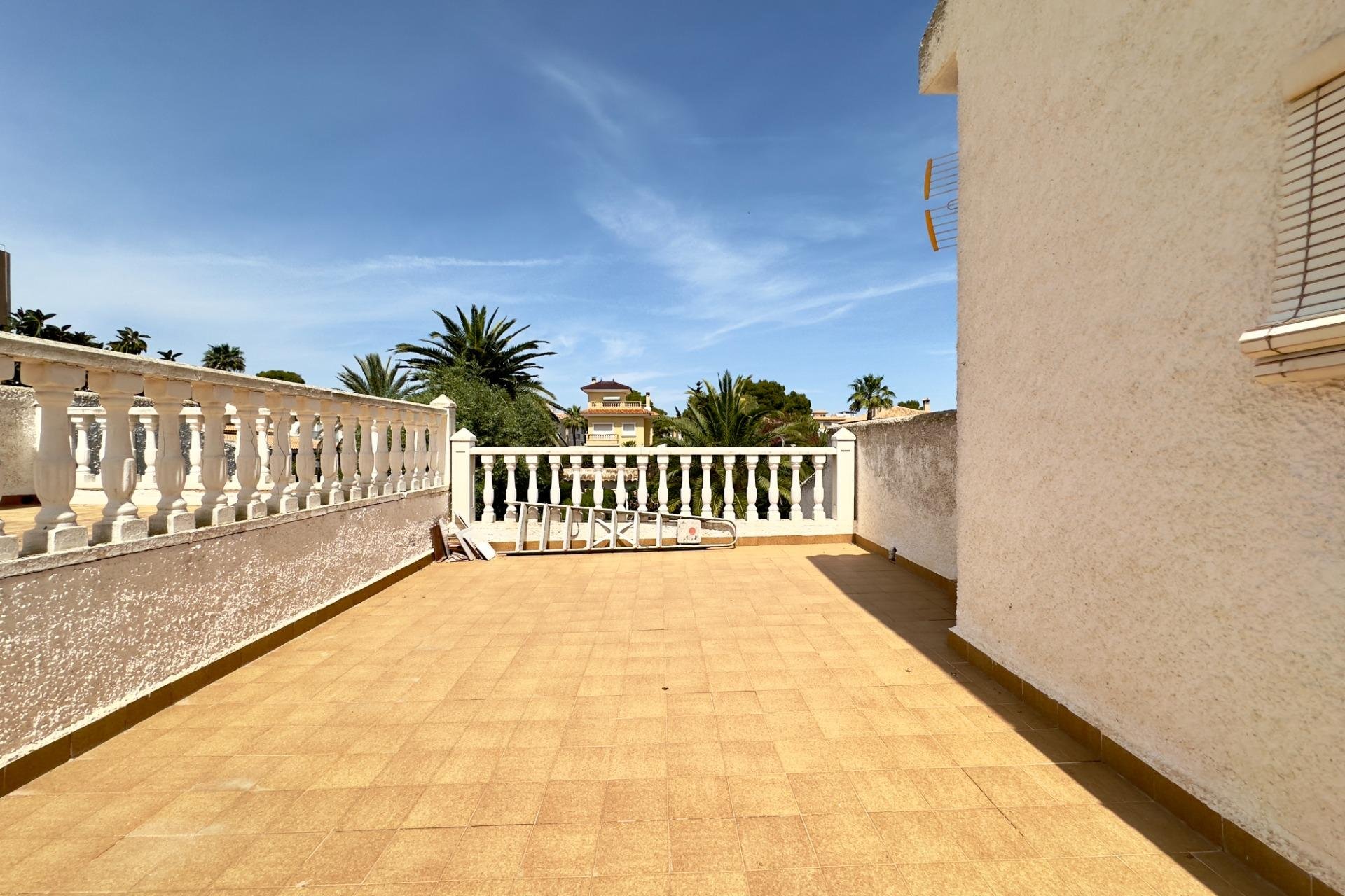 Wiederverkauf - Villa - Orihuela Costa - La Zenia