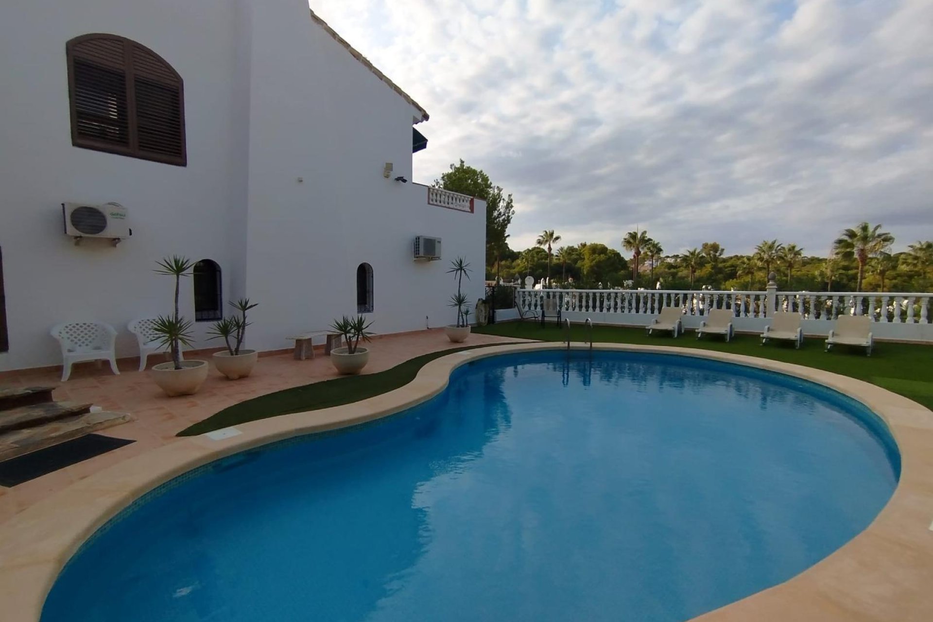 Wiederverkauf - Villa - Orihuela Costa - Las Filipinas