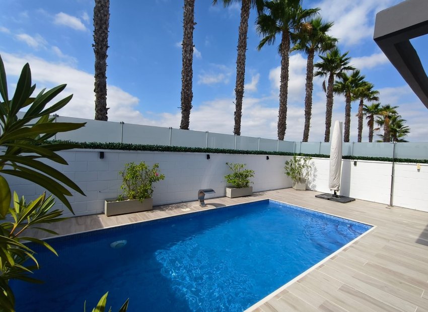 Wiederverkauf - Villa - Orihuela Costa - Lomas de Cabo Roig