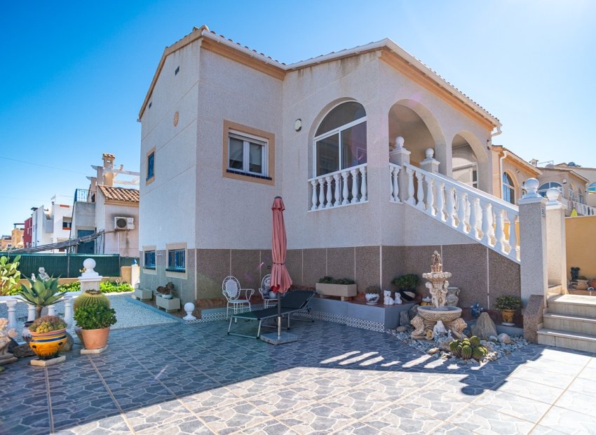 Wiederverkauf - Villa - Orihuela Costa - Los Altos