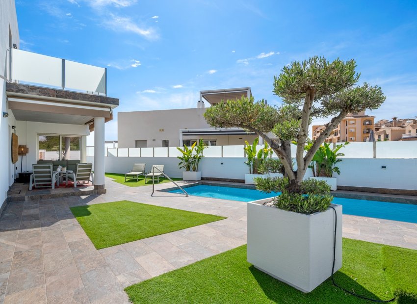 Wiederverkauf - Villa - Orihuela Costa - Pau 8*