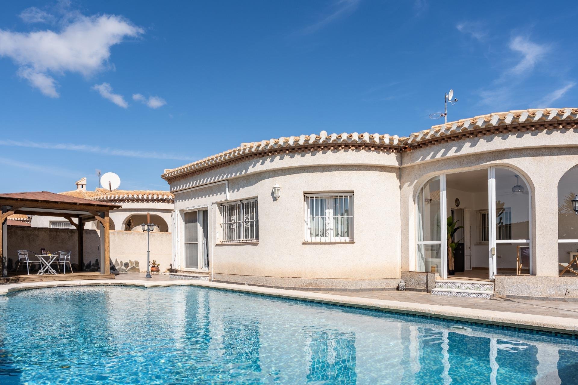 Wiederverkauf - Villa - Orihuela Costa - Playa Flamenca