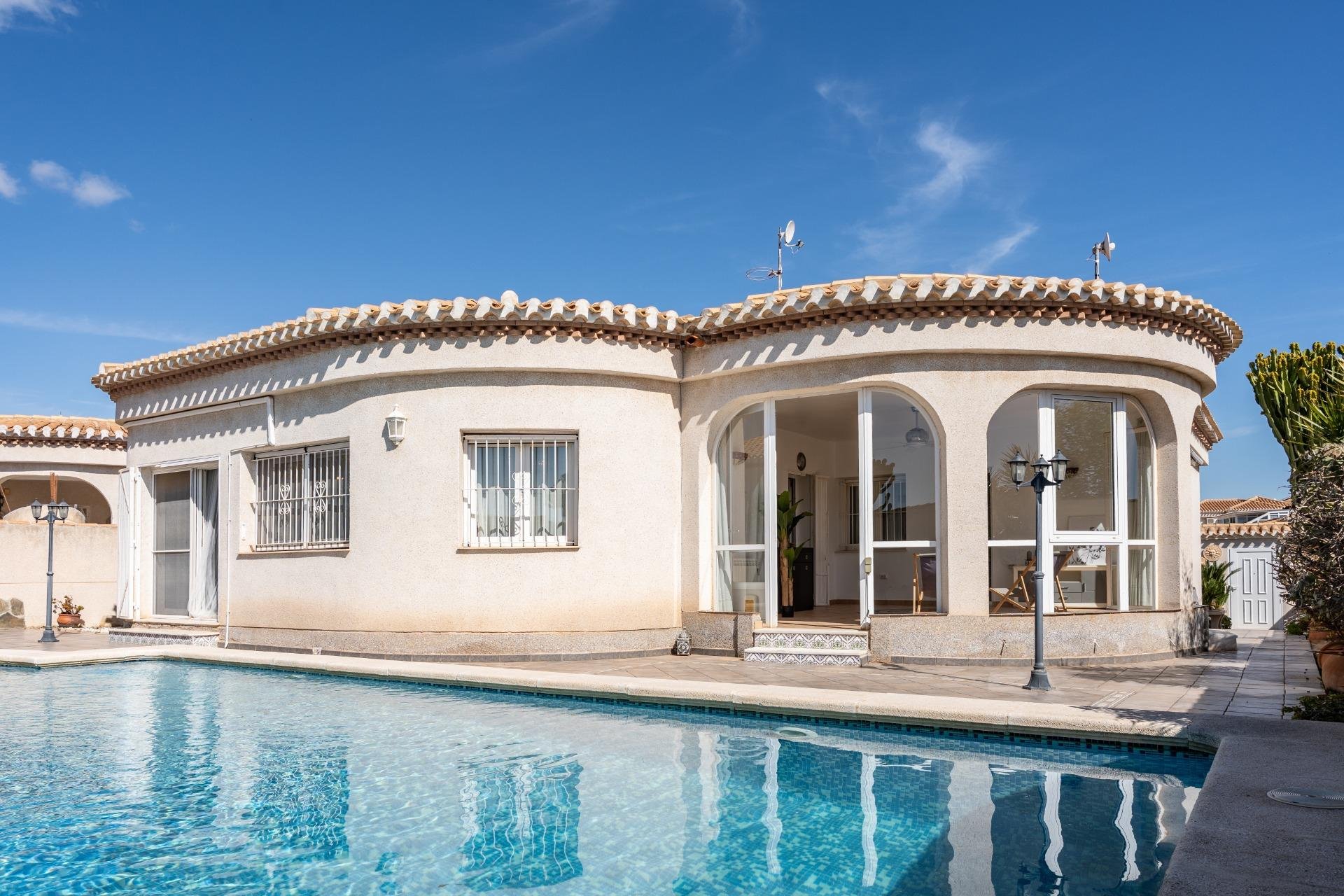 Wiederverkauf - Villa - Orihuela Costa - Playa Flamenca