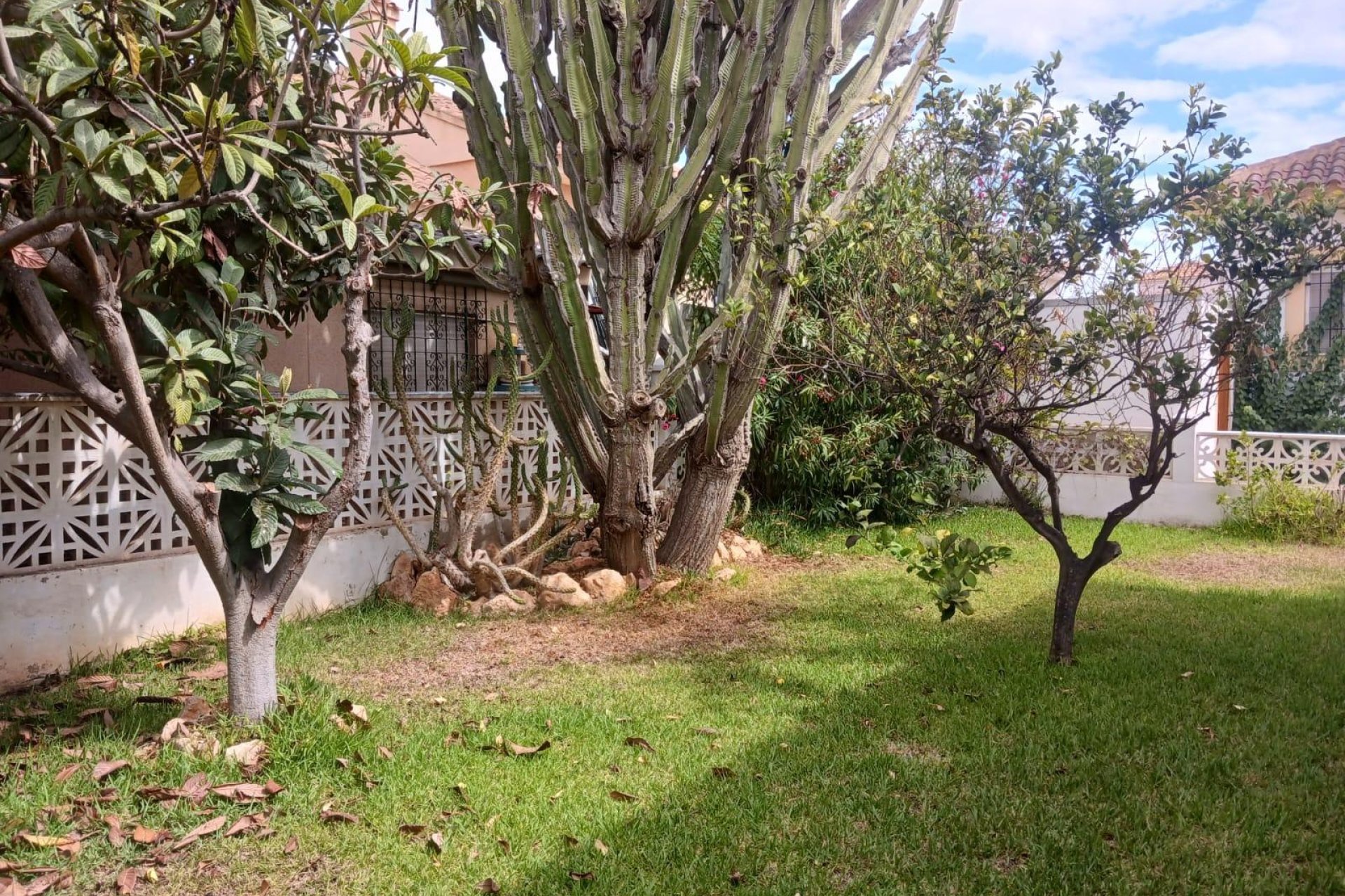 Wiederverkauf - Villa - Orihuela Costa - Punta Prima