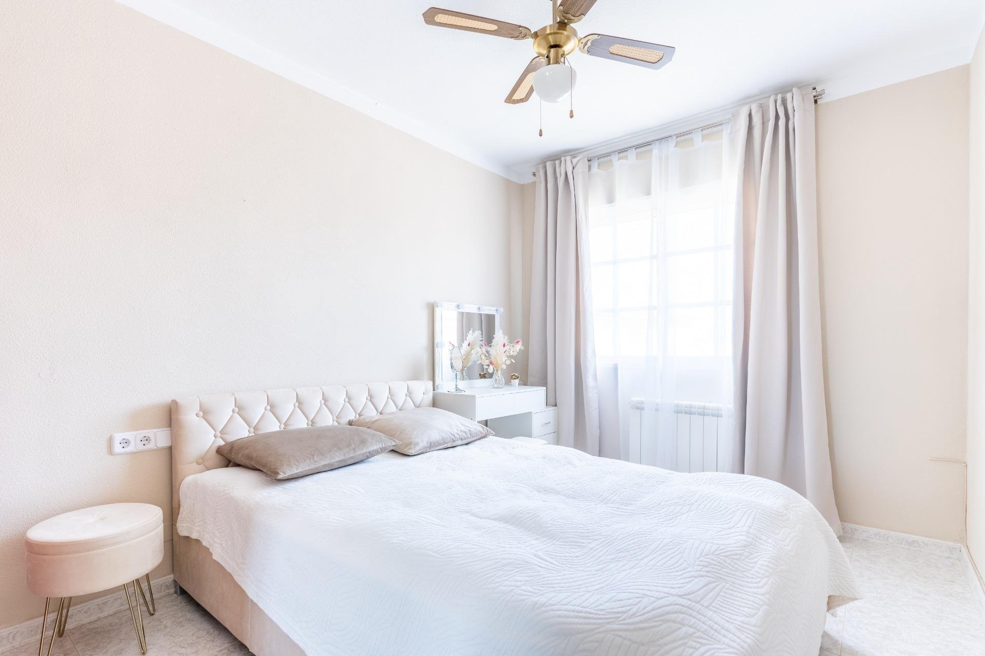 Wiederverkauf - Villa - Orihuela Costa - Punta Prima