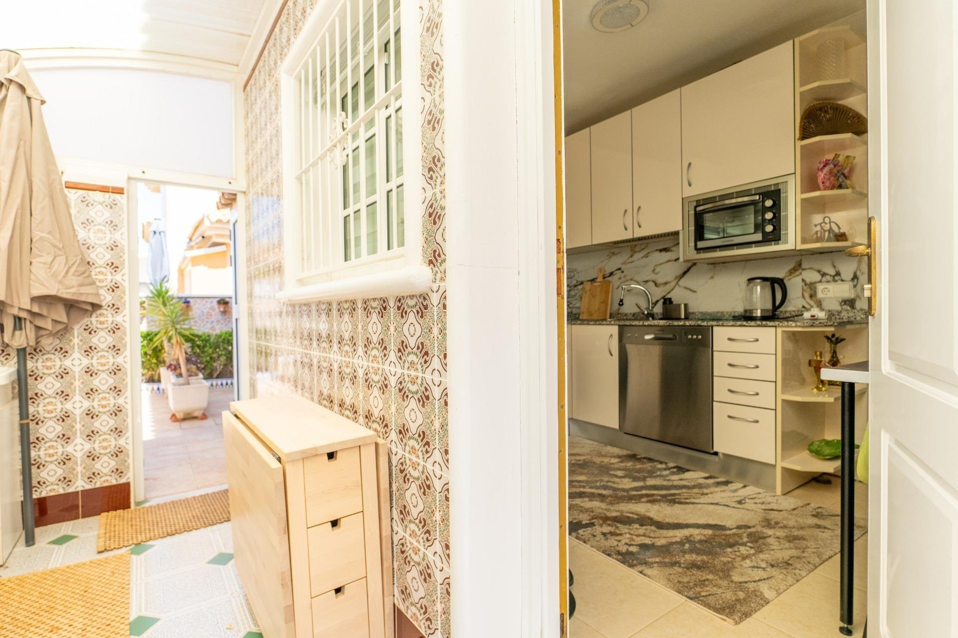 Wiederverkauf - Villa - Orihuela Costa - Punta Prima