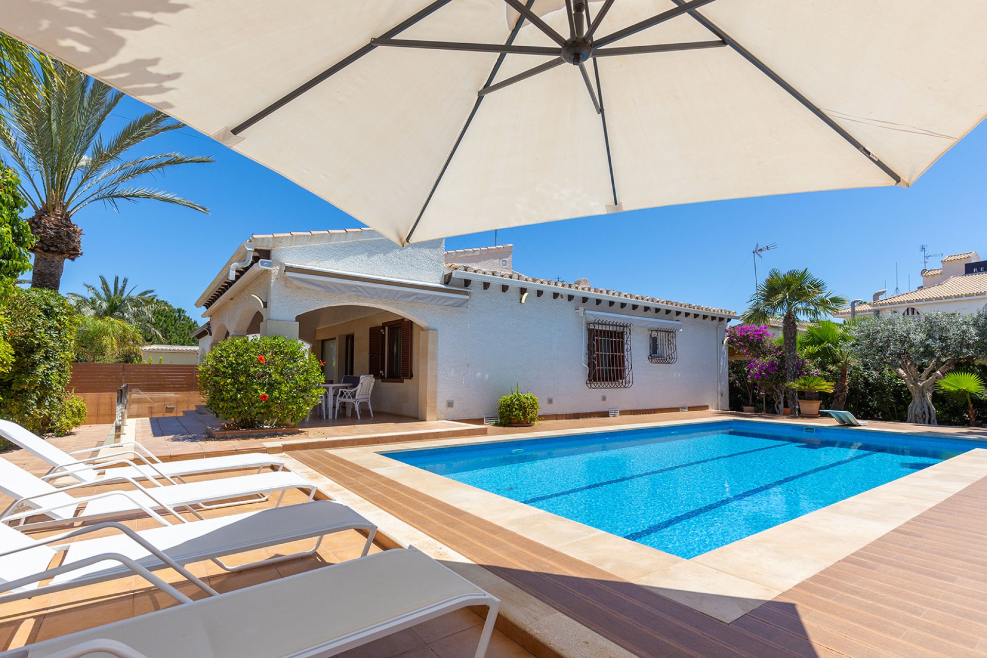 Wiederverkauf - Villa - Orihuela Costa - Punta Prima