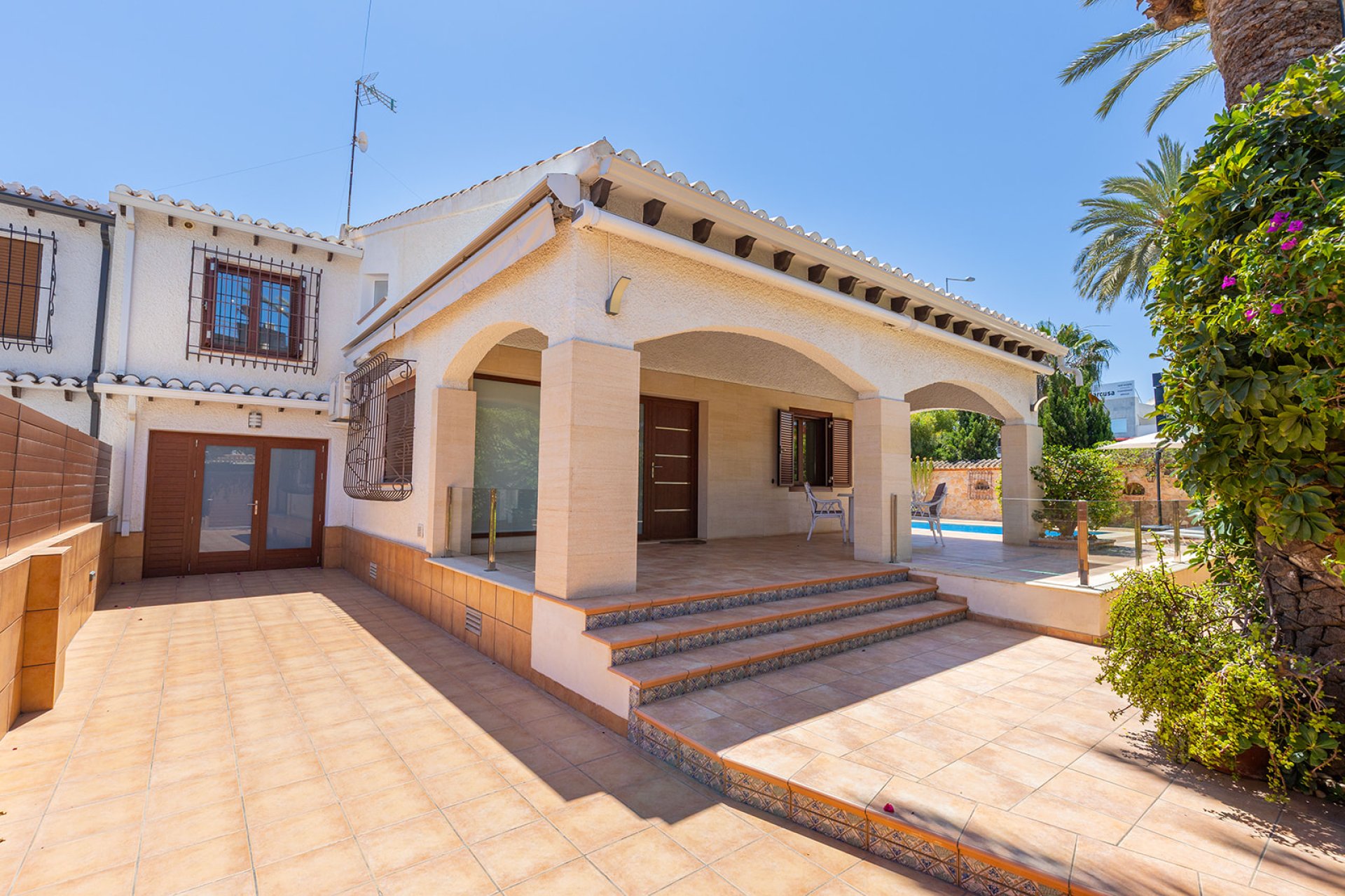 Wiederverkauf - Villa - Orihuela Costa - Punta Prima