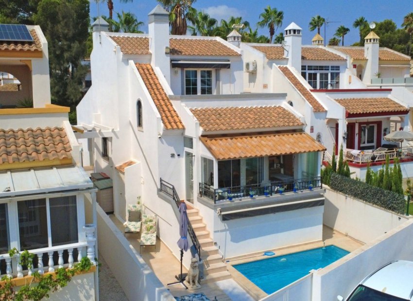 Wiederverkauf - Villa - Orihuela Costa - Villamartín