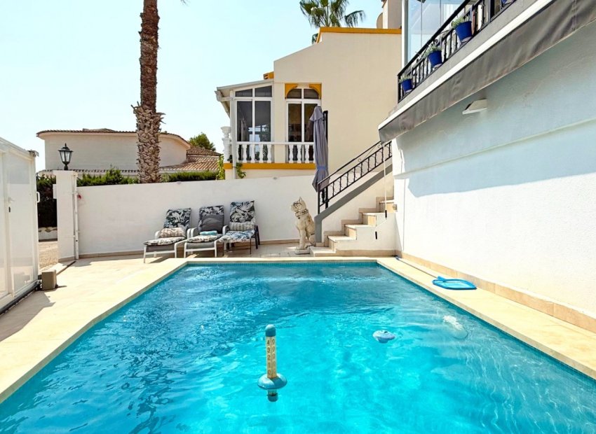 Wiederverkauf - Villa - Orihuela Costa - Villamartín