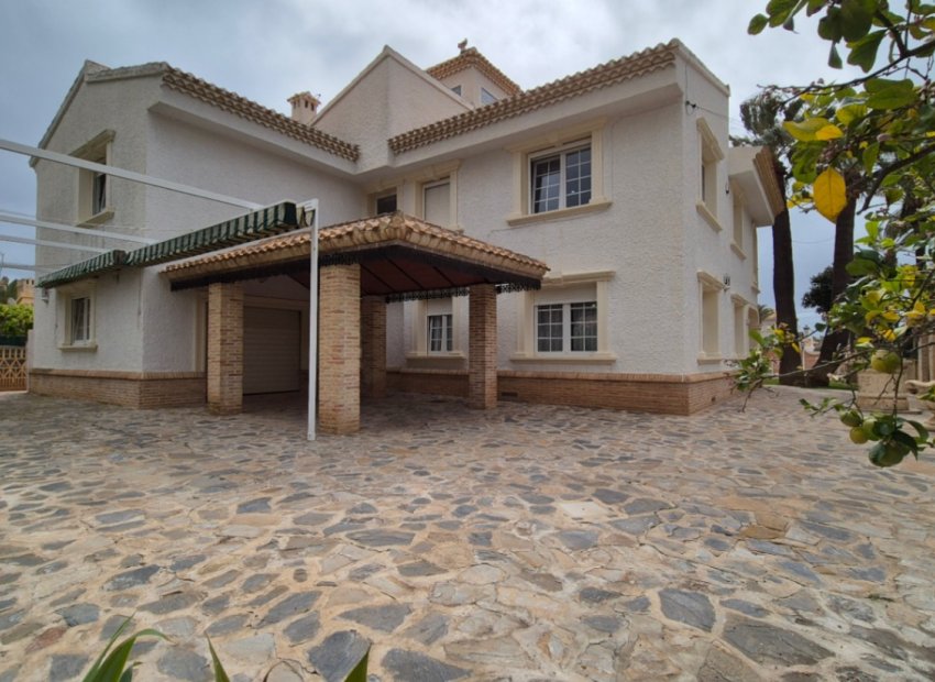 Wiederverkauf - Villa - Orihuela